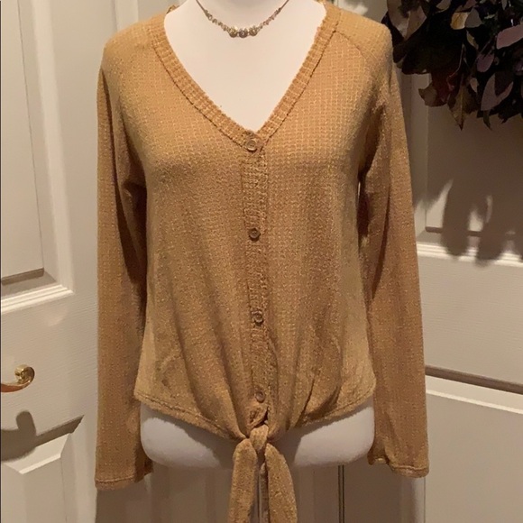 Sienna Sky V neck yellow/gold tie front sweater - Picture 1 of 8